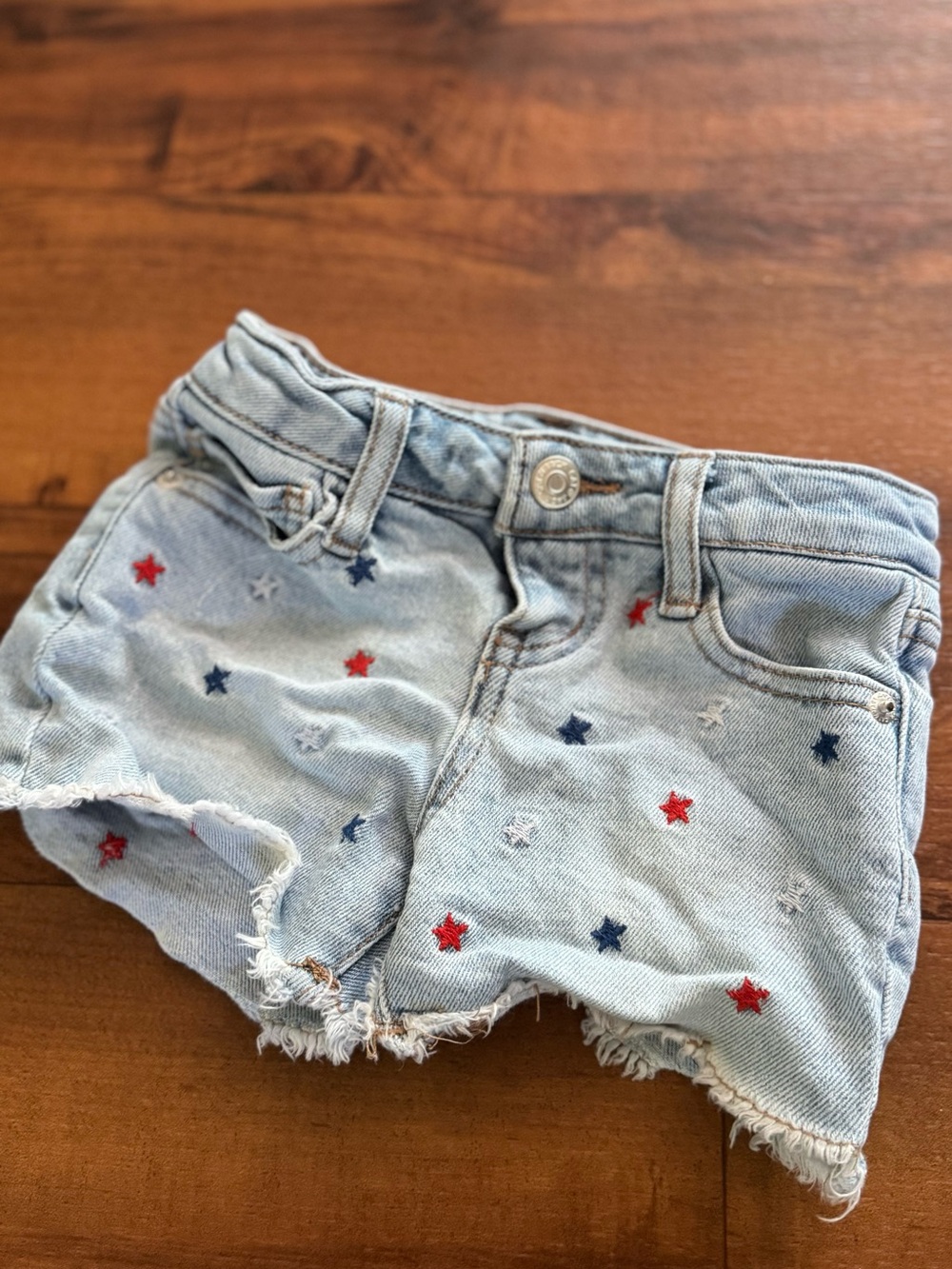 Cat & Jack Light Wash Denim Cut off Shorts Red, Navy & White Stars Girls XS 4/5